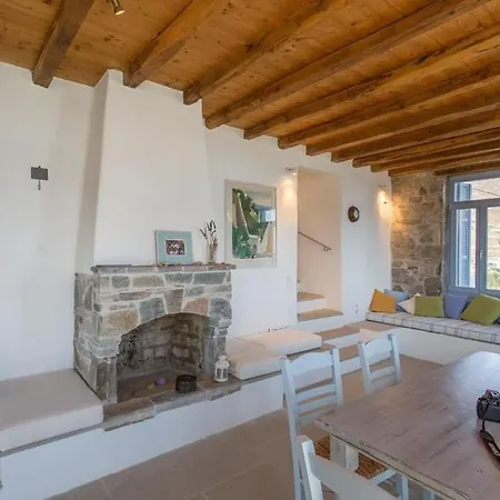 Villa Serifos Stone B