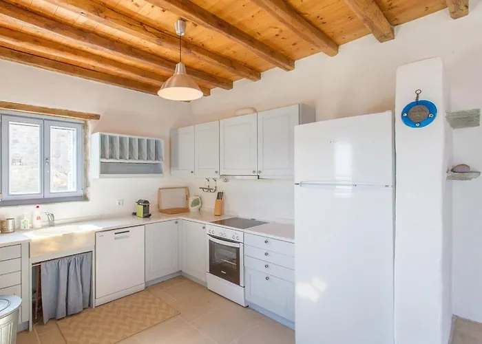 Villa Serifos Stone B