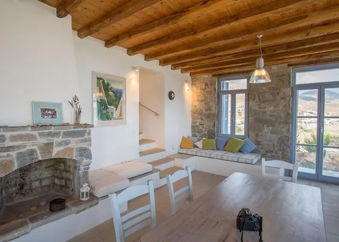 Villa Serifos Stone B Rámos